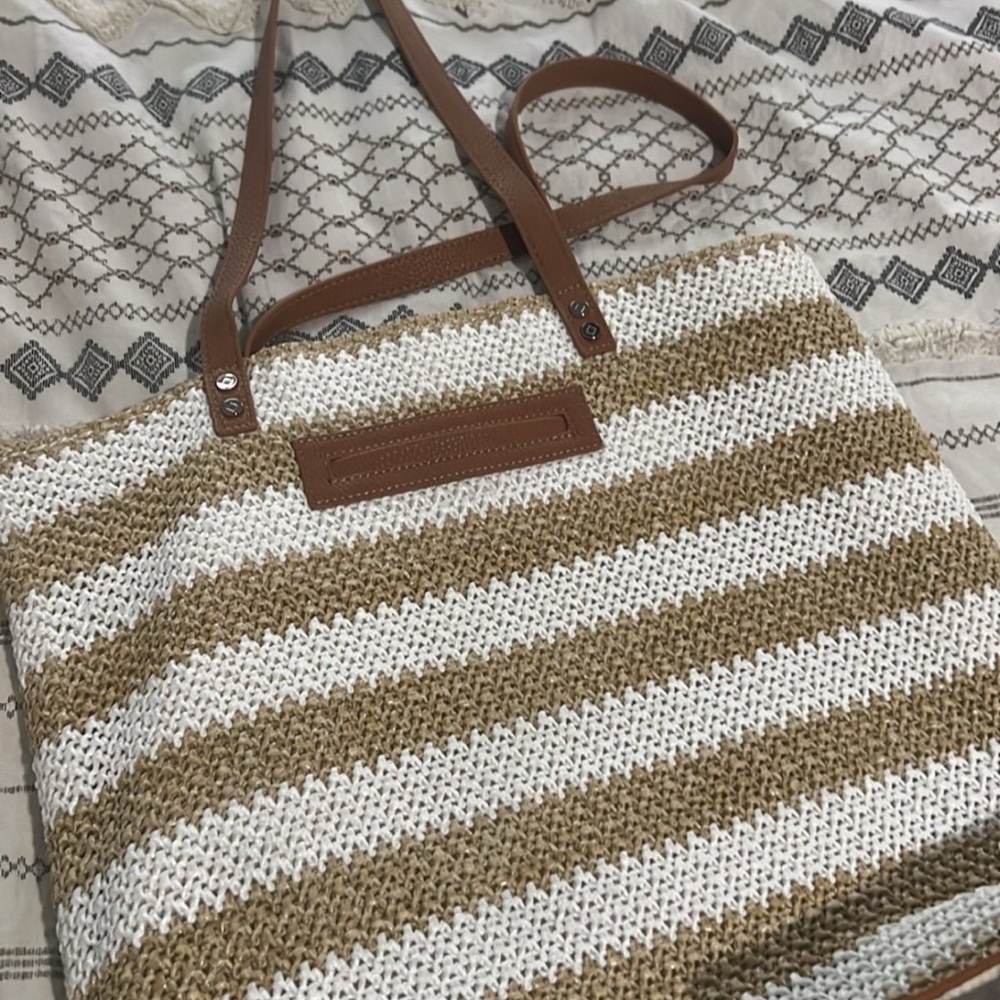 NWOT Thirty One Around Town Bag with matching accessory bag.